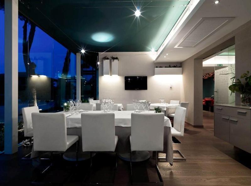 Locanda Ristorante 7 Mari Porto Viro Exteriör bild