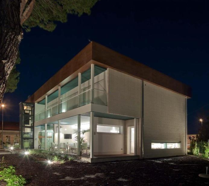 Locanda Ristorante 7 Mari Porto Viro Exteriör bild